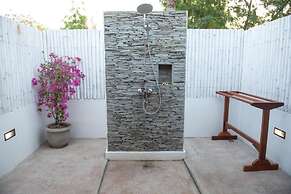 Villa Luna Sunset Beach