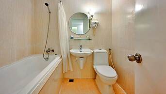 HANZ Premium Le Thanh Ton Hotel