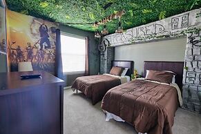 8 Bed Themed Windsor Island Resort Holiday Home 8 Bedroom Home by Reda