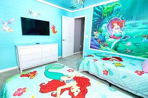 8 Bed Themed Windsor Island Resort Holiday Home 8 Bedroom Home by Reda