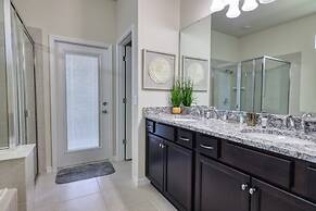 8 Bed Themed Windsor Island Resort Holiday Home 8 Bedroom Home by Reda