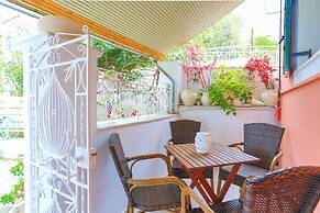 Agathi House in Gaios