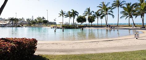 Tropical Marina views couples getaway