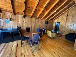 PINE TREE Hotel Boutique & Cabañas