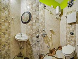 Goroomgo M M Howrah Maidan Home Stay Kolkata
