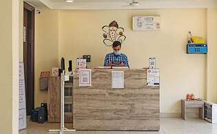 Goroomgo M M Howrah Maidan Home Stay Kolkata