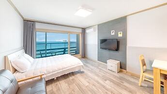 Sokcho Bird Island Pension