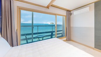 Sokcho Bird Island Pension