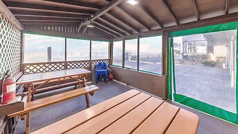 Sokcho Bird Island Pension