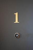 Clounys Hotel & Restaurant