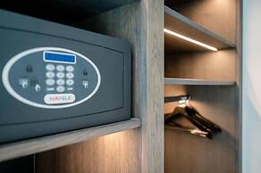 Clounys Hotel & Restaurant