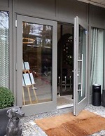 Clounys Hotel & Restaurant