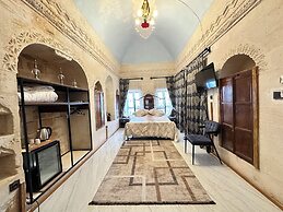 Royal History Butik Otel