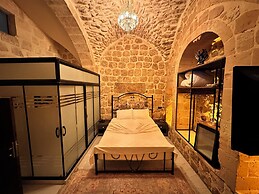 Royal History Butik Otel