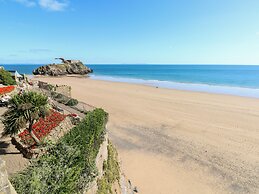 Lunaroxx, 6 Meadow Gardens, Kilgetty