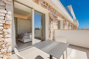 3072 Perla Saracena Luxury Suites - Matrimoniale con Patio Esterno by 