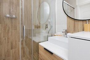 Gdańsk Nowa Letnica Apartment by Renters