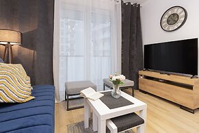 Gdańsk Nowa Letnica Apartment by Renters