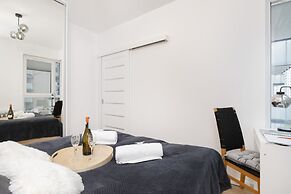 Gdańsk Nowa Letnica Apartment by Renters