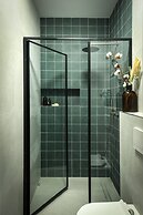 3BR High quality Apt with City View