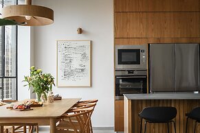 3BR High quality Apt with City View