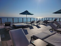 Beachfront Condos at HR by Cielo Stays