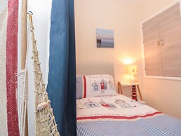 Creel Cottage, Blackwood Street