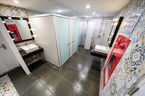 Mad Monkey Hanoi - Hostel