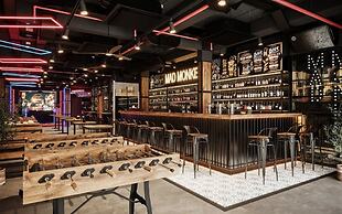 Mad Monkey Hanoi - Hostel