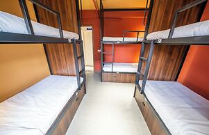 Mad Monkey Hanoi - Hostel