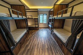 Mad Monkey Hanoi - Hostel