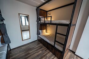 Mad Monkey Hanoi - Hostel