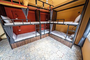 Mad Monkey Hanoi - Hostel