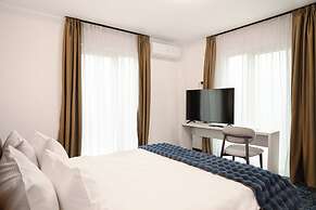 Alexander Resort