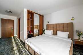Alexander Resort