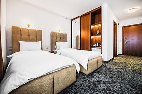 Alexander Resort