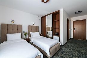Alexander Resort