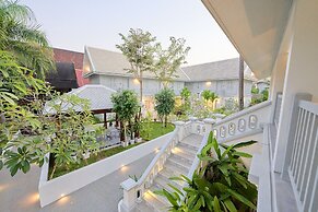 Mybanlao Hotel