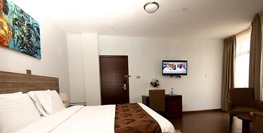 Black Horse Hotel Apartment