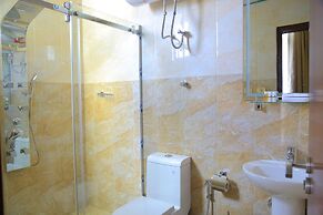 Black Horse Hotel Apartment