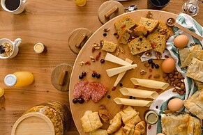 NAIADES the residence ioannina castle