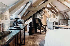 Cobergher Hotel