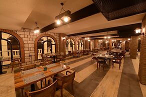 Raymar Mardin Hotels