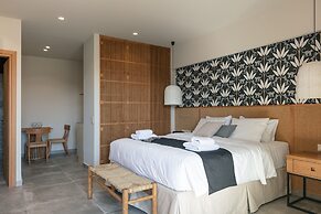 Chapter 02 Gallery Suites