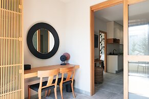 Chapter 02 Gallery Suites