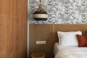 Chapter 02 Gallery Suites