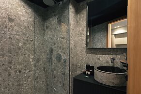 Chapter 02 Gallery Suites