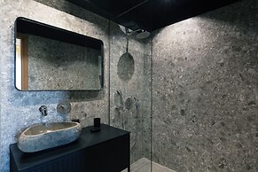 Chapter 02 Gallery Suites