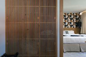 Chapter 02 Gallery Suites