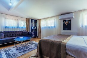 Wonder Suites
